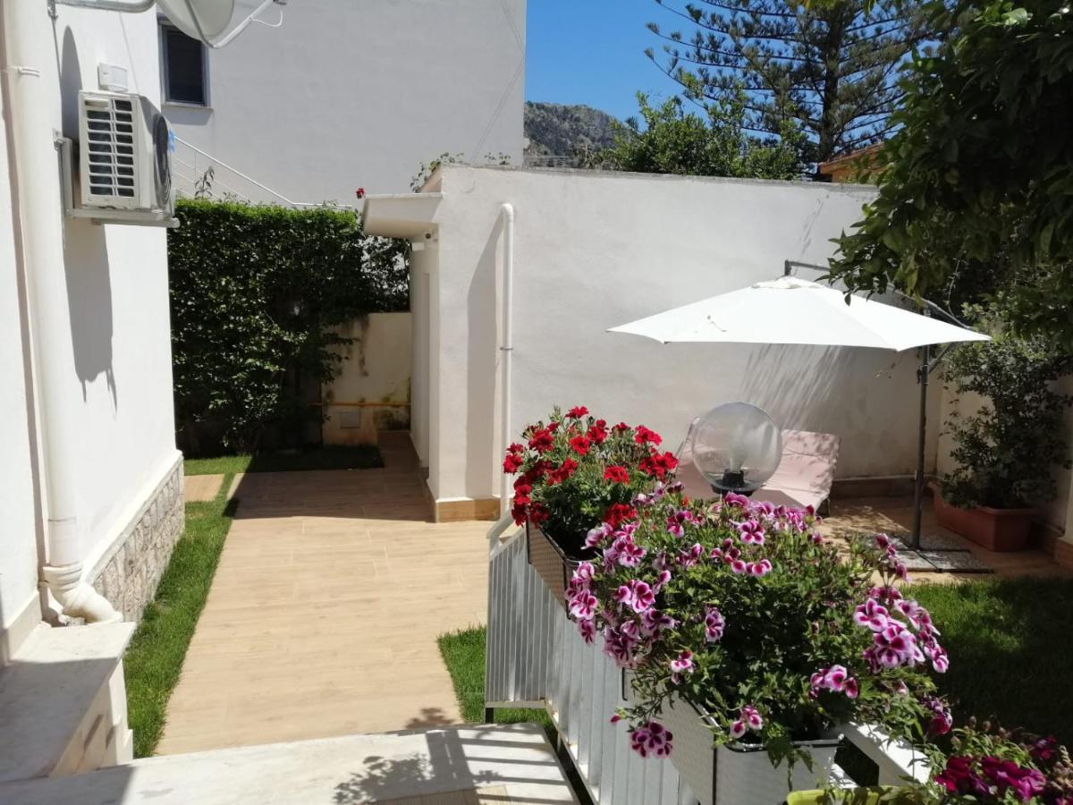 Mondello Beach The House With Green Lawns Villa Ngoại thất bức ảnh